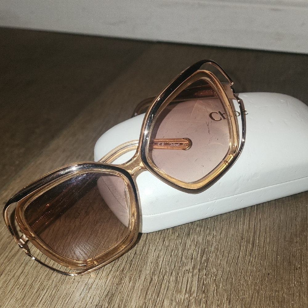 Chloe Elegant Gold Women's Sunglasses